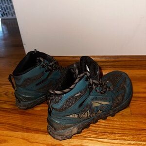 Altra Lone Peak Women’s Hiking Shoes (waterproof)